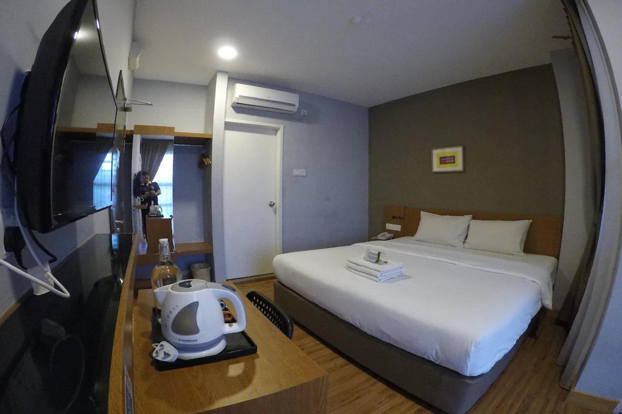 Hotel Zamburger Second Link Johor Bahru Exteriér fotografie