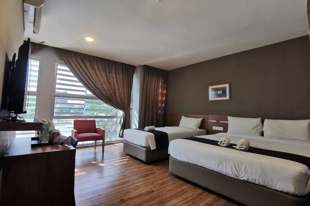 Hotel Zamburger Second Link Johor Bahru Exteriér fotografie